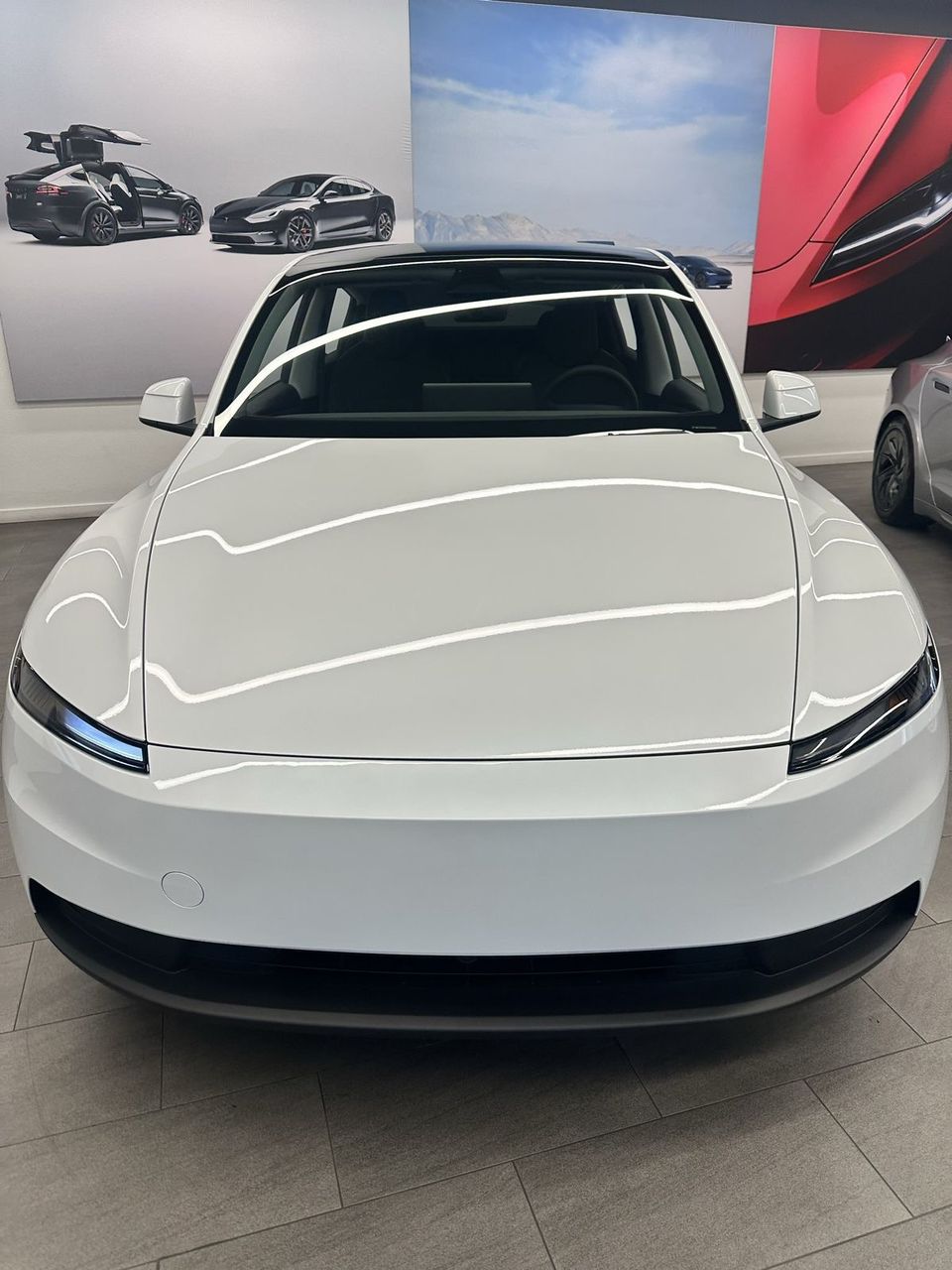 Model Y - View 3